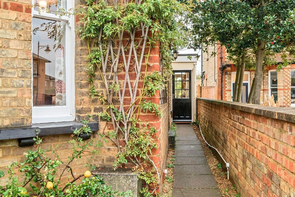 Property photo 2 of 26 1363050-1-68Df8c50c24Eb.Jpg