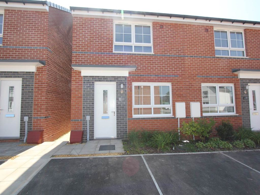 Property photo 1 of 10 Front