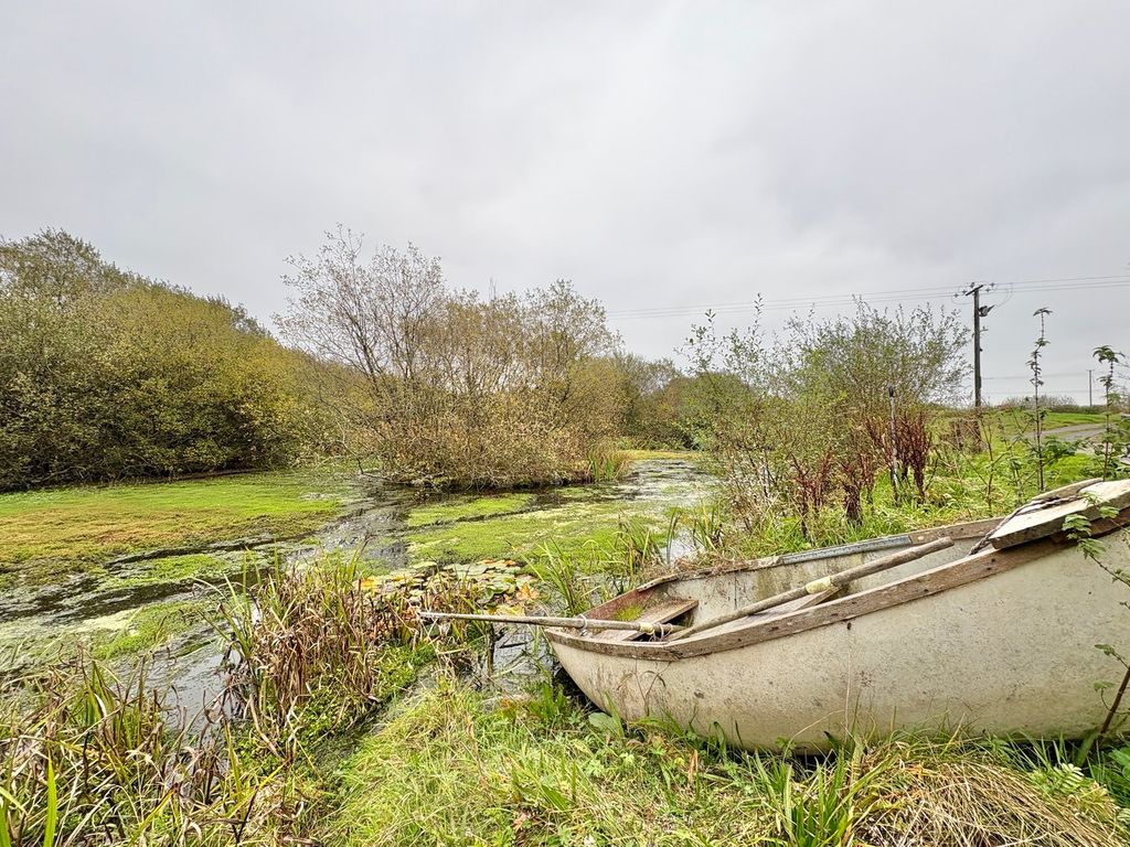 Property photo 2 of 56