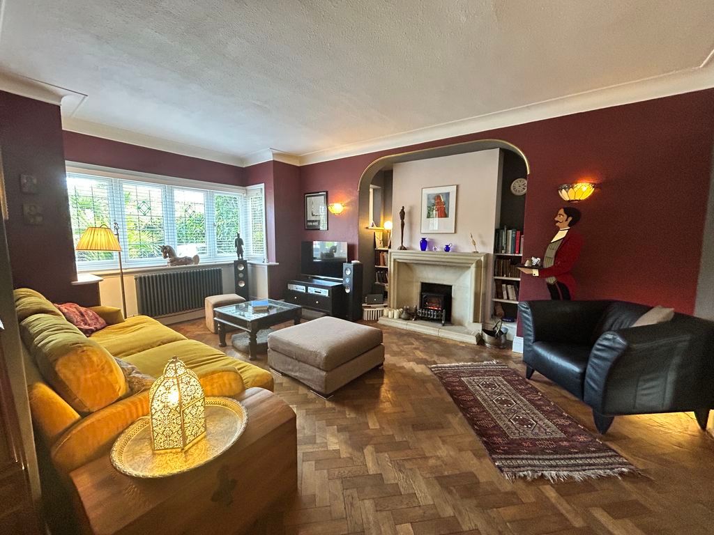 Property photo 3 of 48 Photo 2