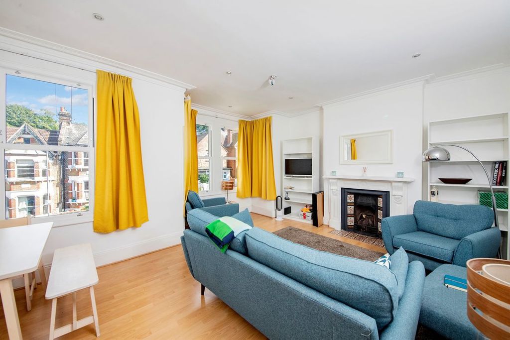 Property photo 3 of 6