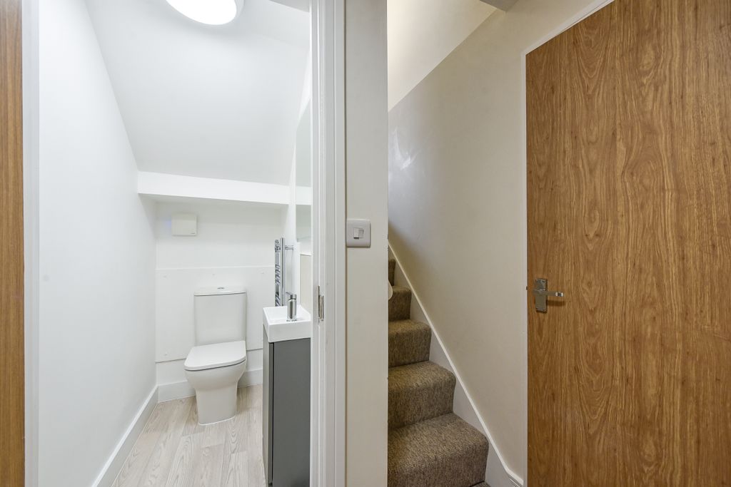 Property photo 3 of 8 Ph12_6280040