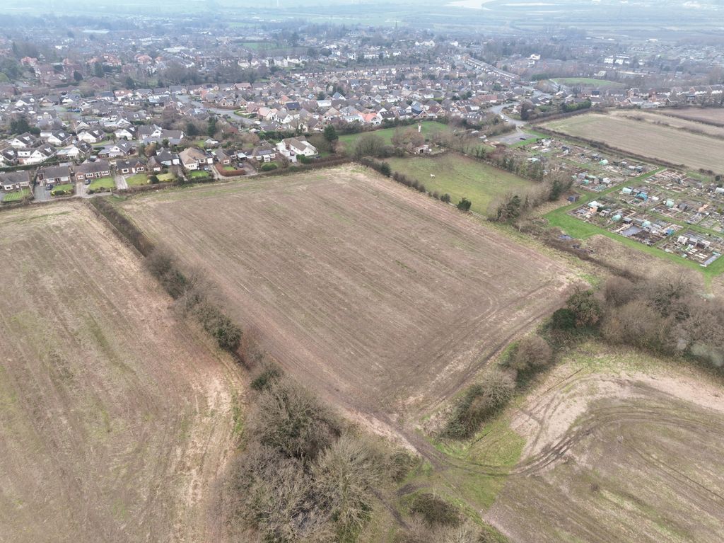 Property photo 1 of 5 Photo 5