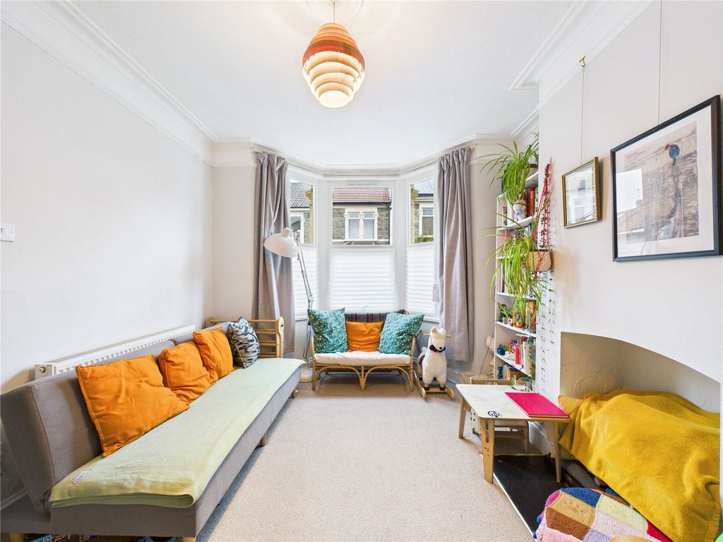 Property photo 3 of 25 Picture No. 30