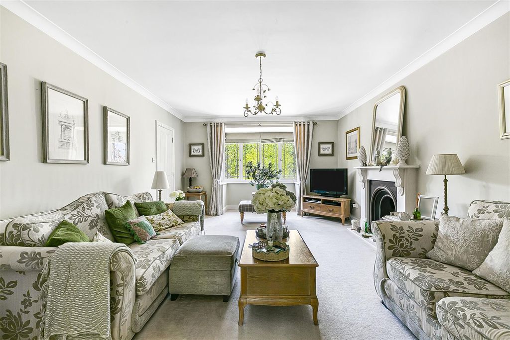 Property photo 3 of 39 20_52882.Jpg