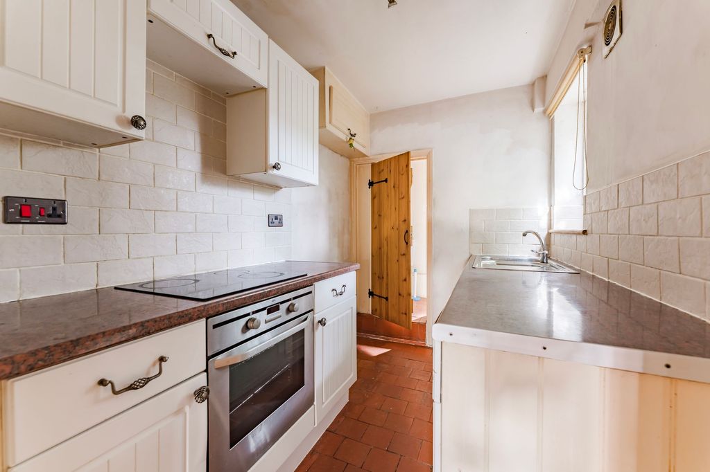 Property photo 3 of 17