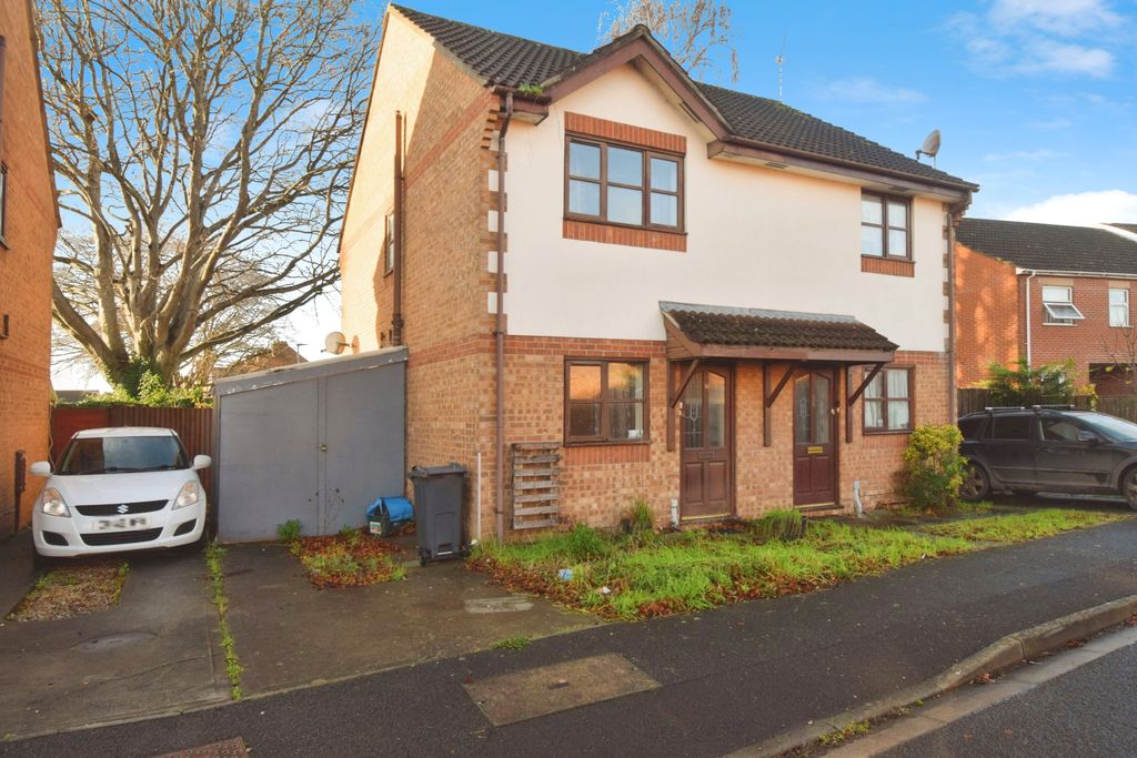 Property photo 1 of 6 Front