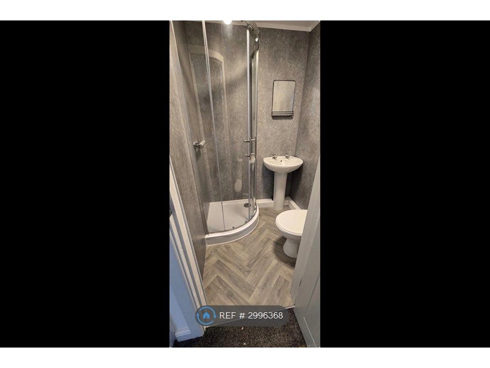 Property photo 1 of 3