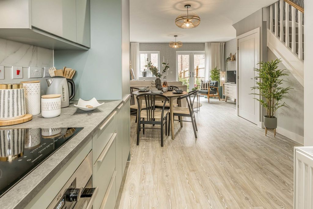 Property photo 2 of 7 Similar Show Home