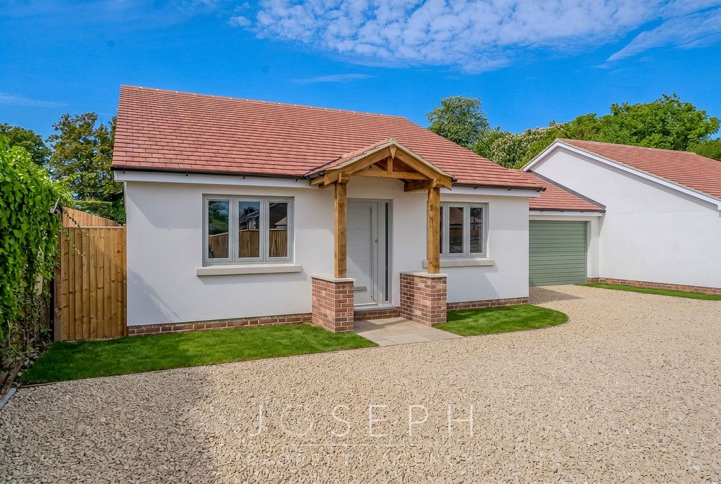 Property photo 2 of 10