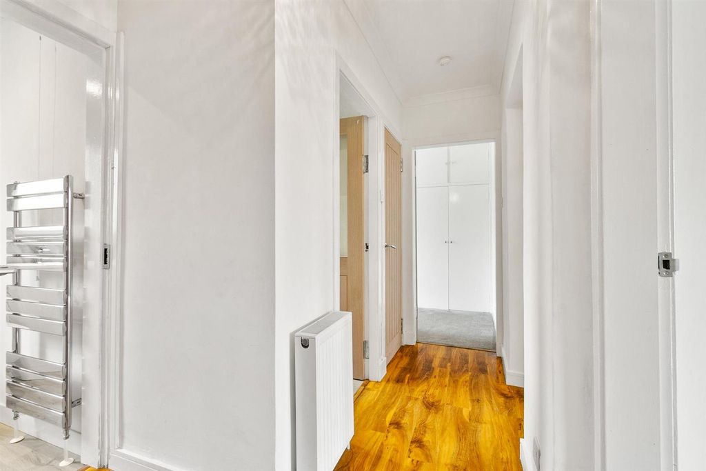 Additional image 7 of 2 bed flat for saleEastfield Crescent Dumbarton G82