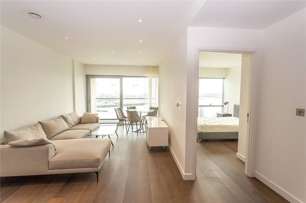 Property photo 1 of 17 Picture No. 23