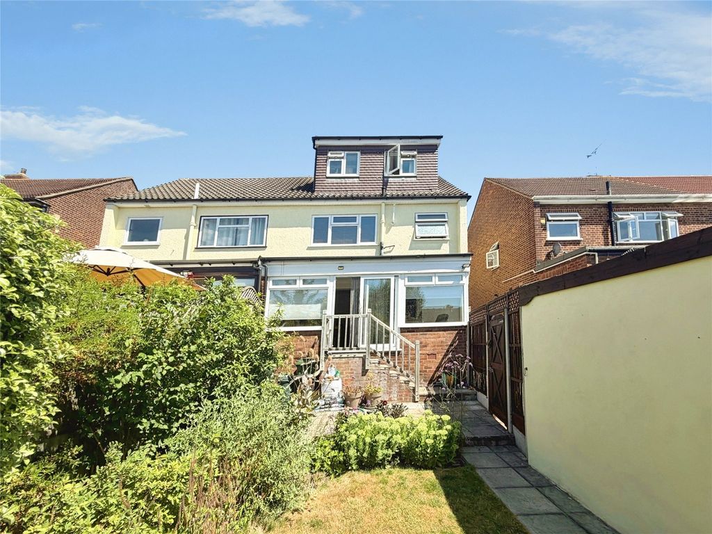 Property photo 3 of 10 Picture No. 14