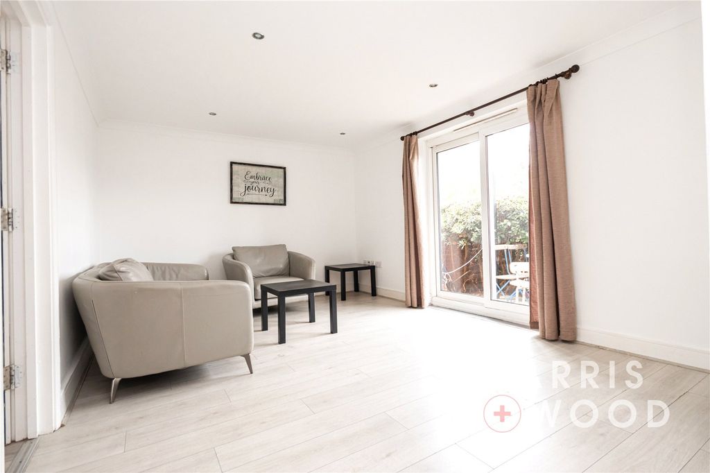 Property photo 2 of 17 Picture No. 26