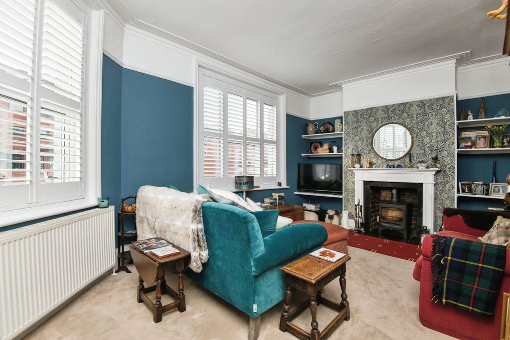 Property photo 3 of 15