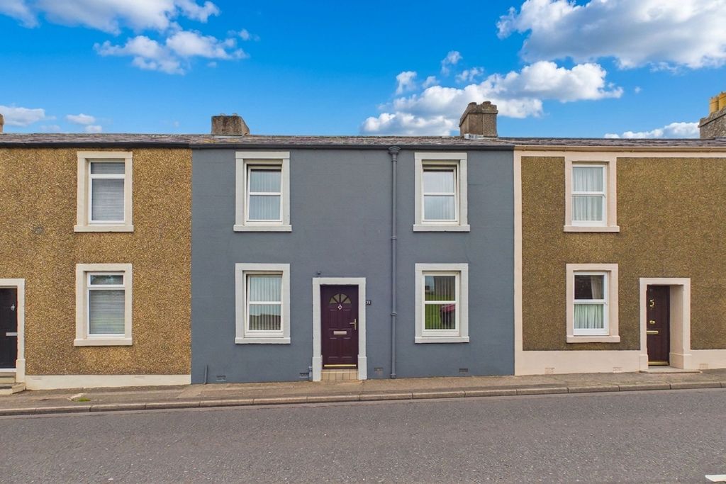 Property photo 2 of 24
