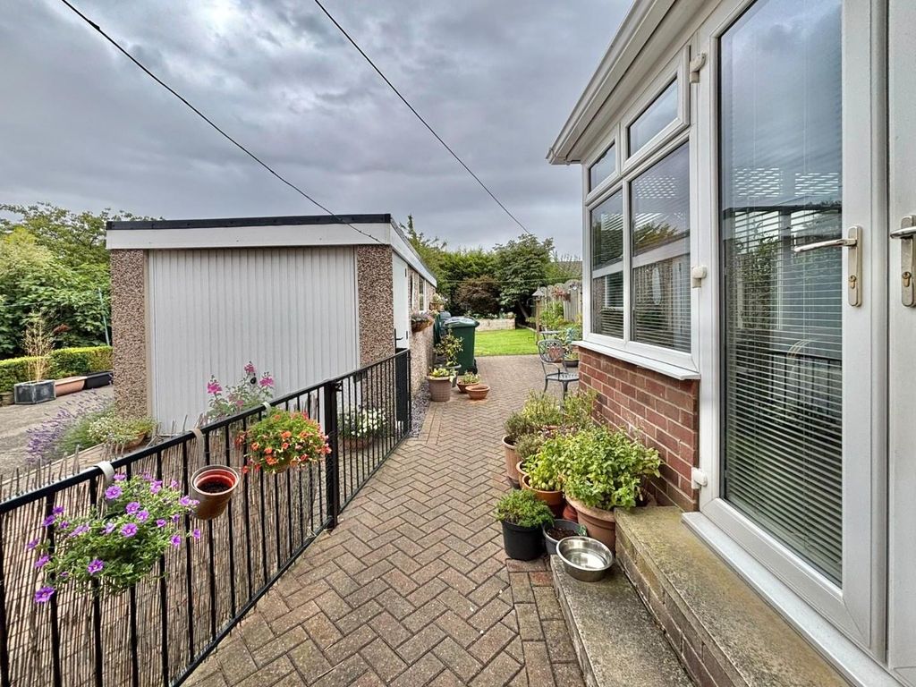 Property photo 3 of 15 A19Ab736-3A8c-4889-B1A5-Abdebf734ce5.Jpg