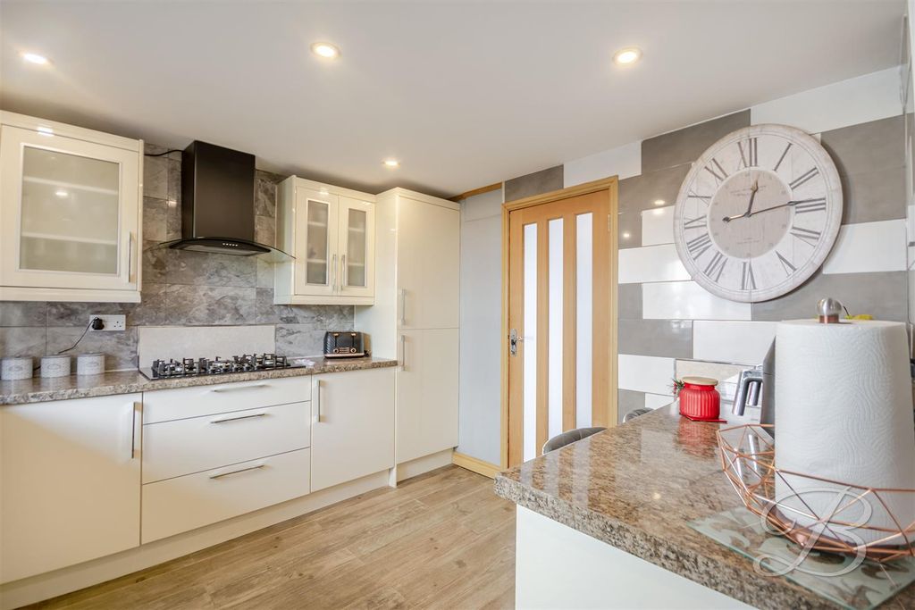 Property photo 3 of 29 Ccltd-18.Jpg