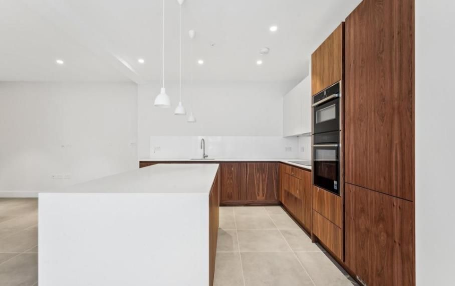 Property photo 1 of 9 47 Huntsworth 1 30.10.Png