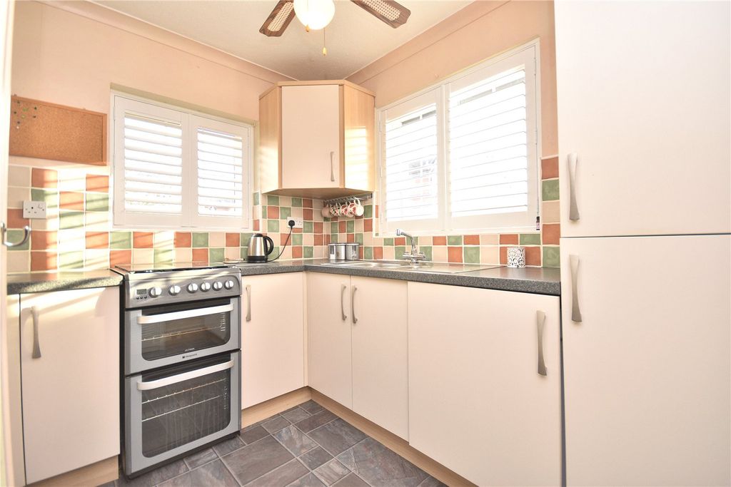 Property photo 3 of 14 Picture No. 06