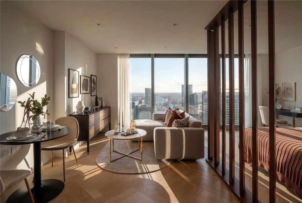 Property photo 3 of 16 Show Home