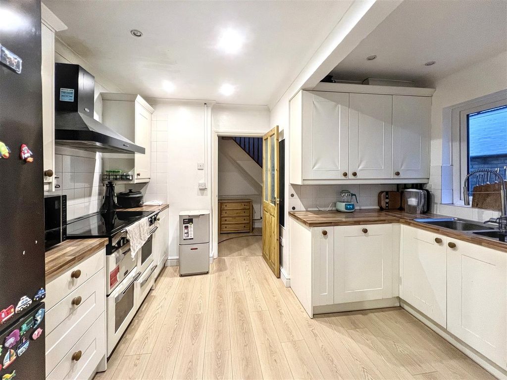 Property photo 2 of 12 Img_0832.Jpg