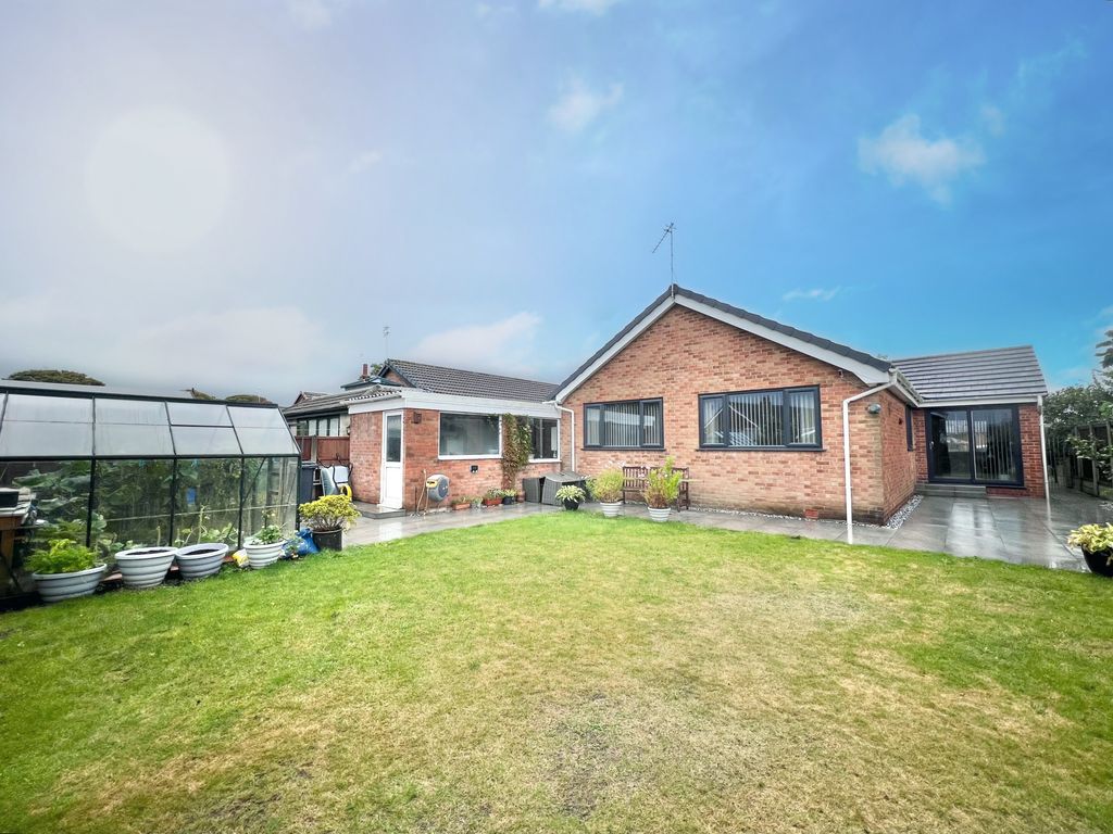 Property photo 2 of 23