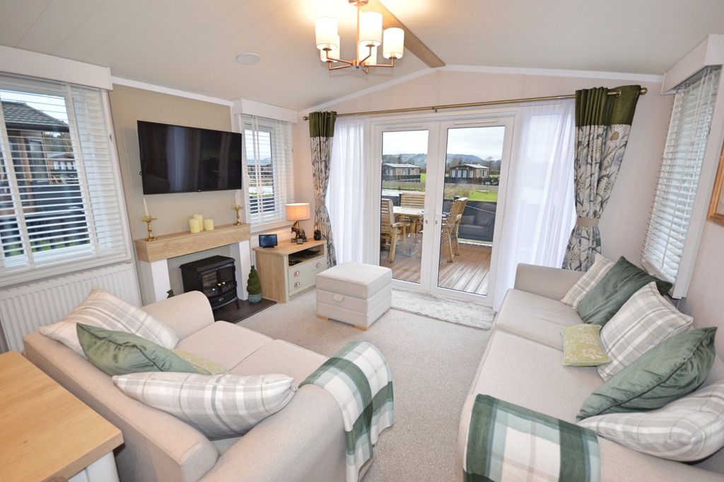 Property photo 2 of 18 Picture No. 02