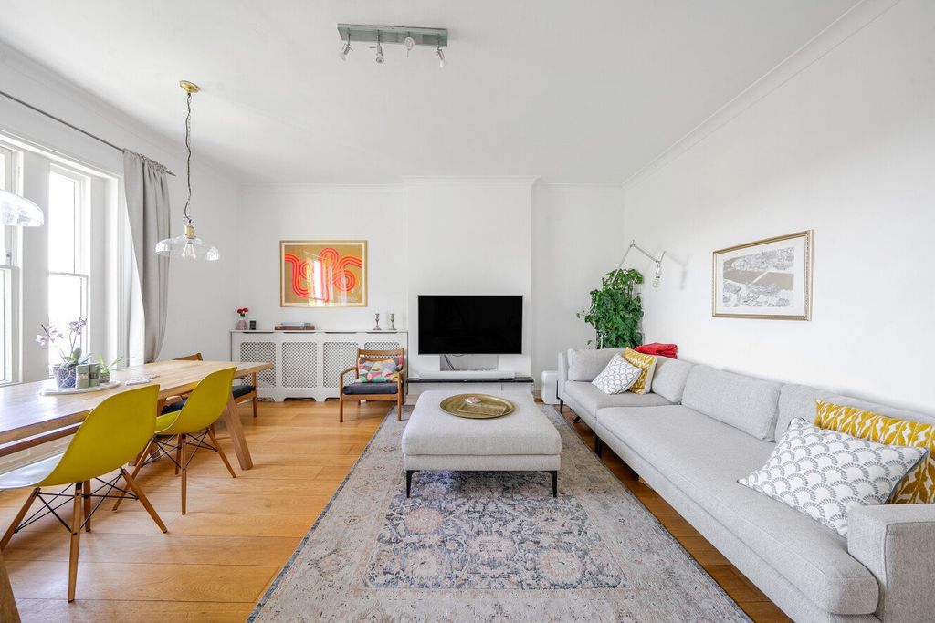 Property photo 2 of 18 Picture No. 26