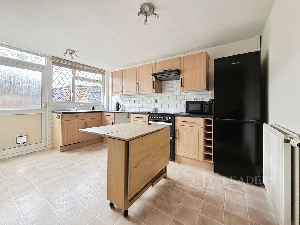 Property photo 3 of 15 Pbox-Img.Jpg
