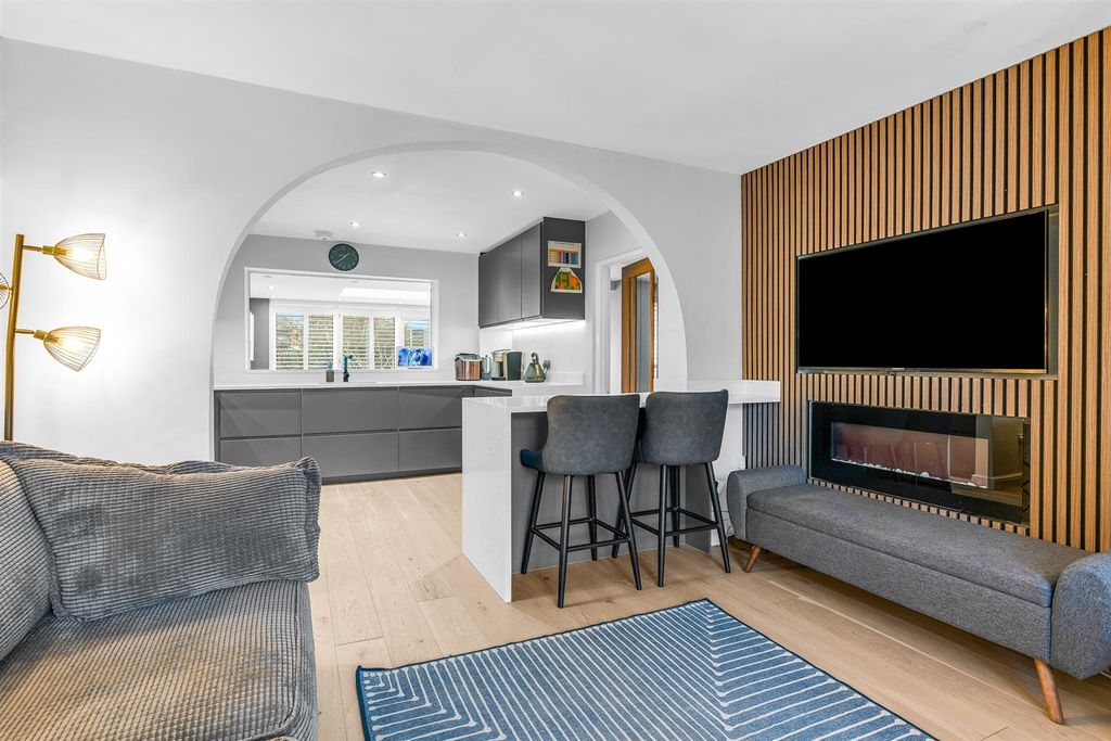 Property photo 3 of 28 Internal-16.Jpg