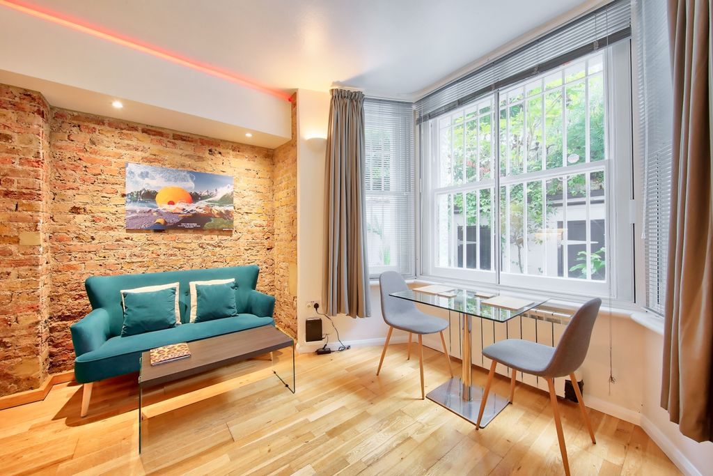 Property photo 3 of 7 51A__Longridge_Road_Image2_18641_4