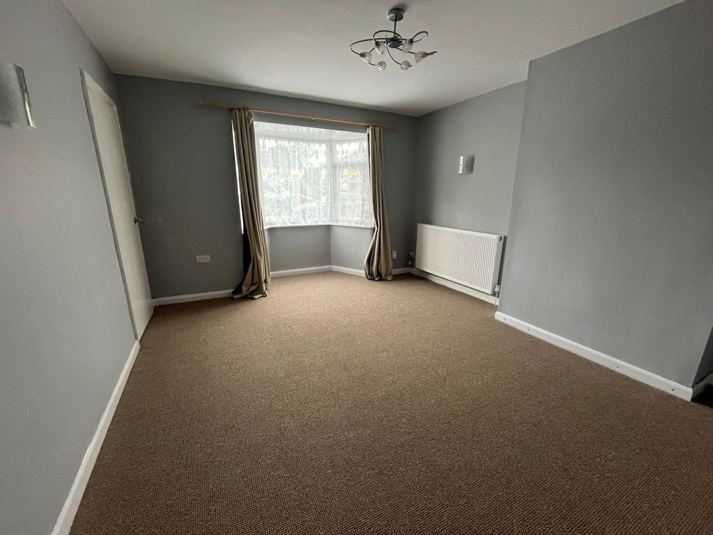 Property photo 2 of 11 Image