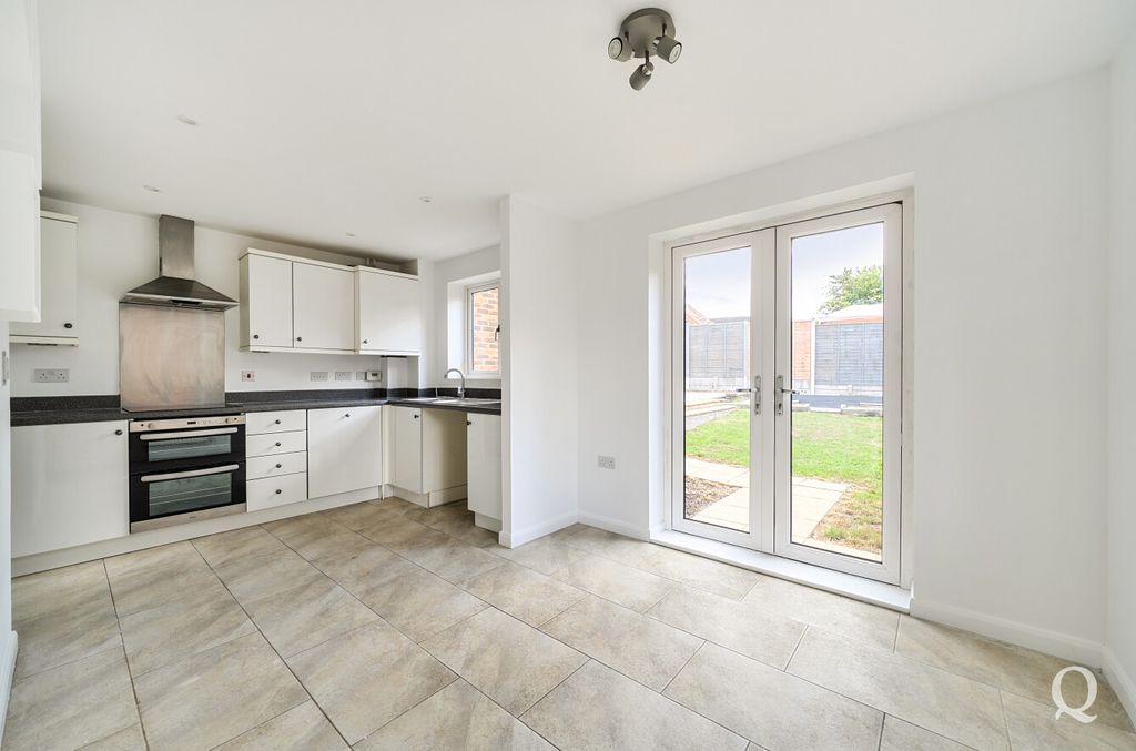 Property photo 2 of 24 Dbc71E0B-855E-4E3...