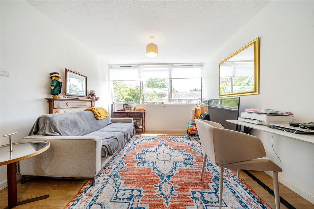 Property photo 2 of 8 1327506-7-687A5d64307d3.Jpg