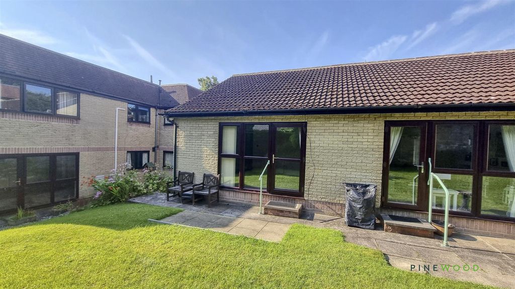 Property photo 1 of 18 Rear