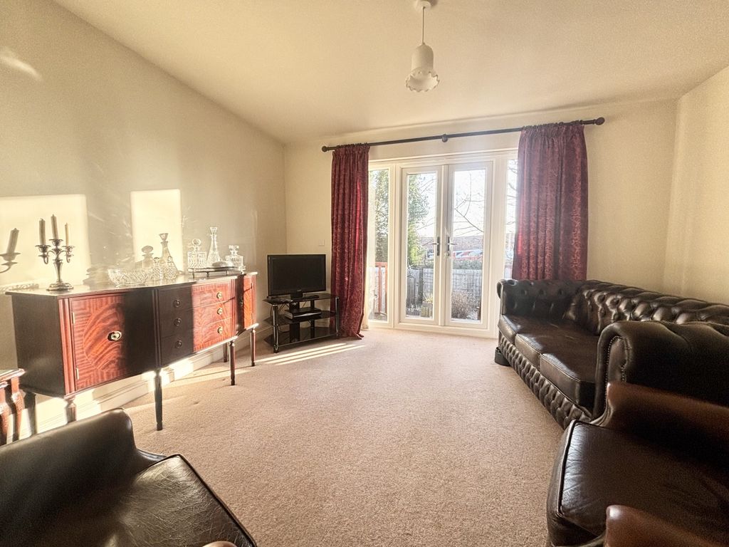 Property photo 3 of 21 Img_9884