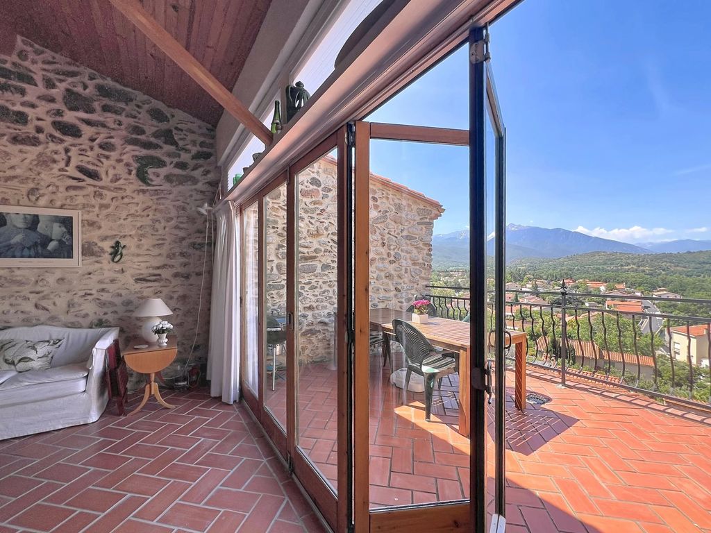 Property photo 1 of 16 Main Exterior View