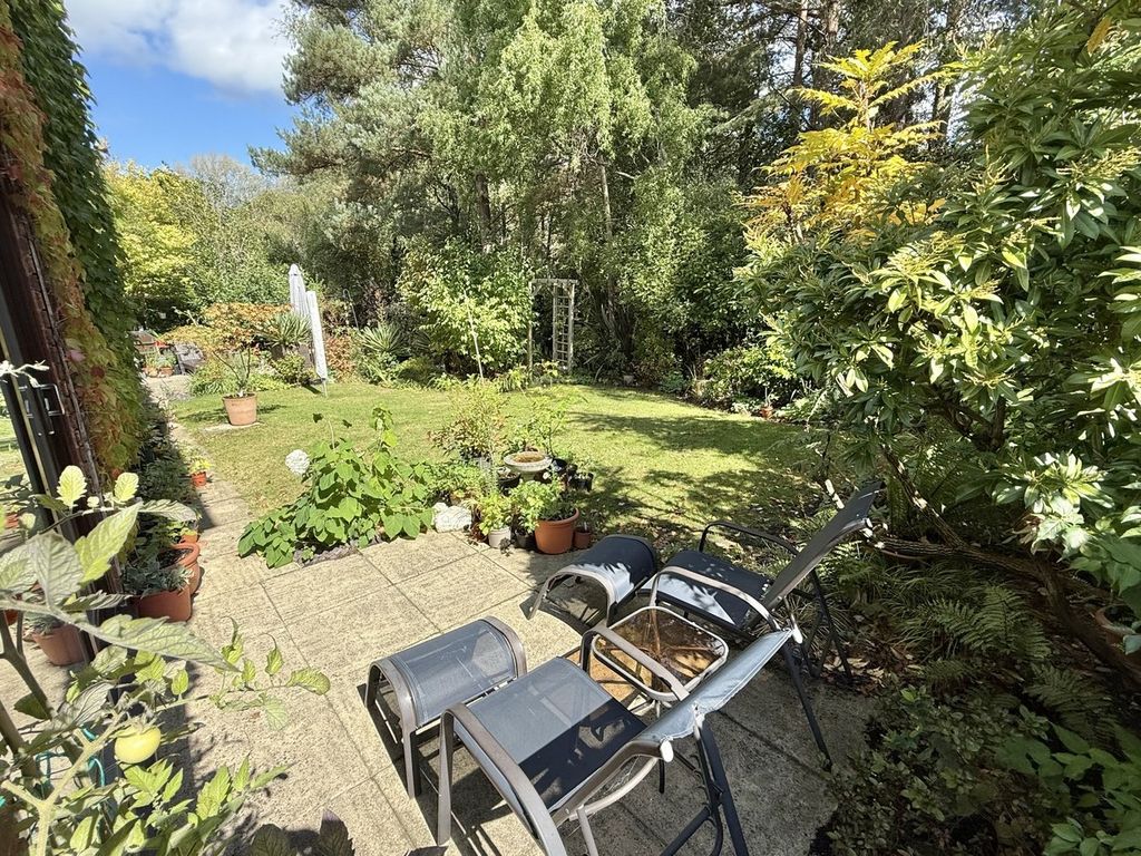 Property photo 3 of 27