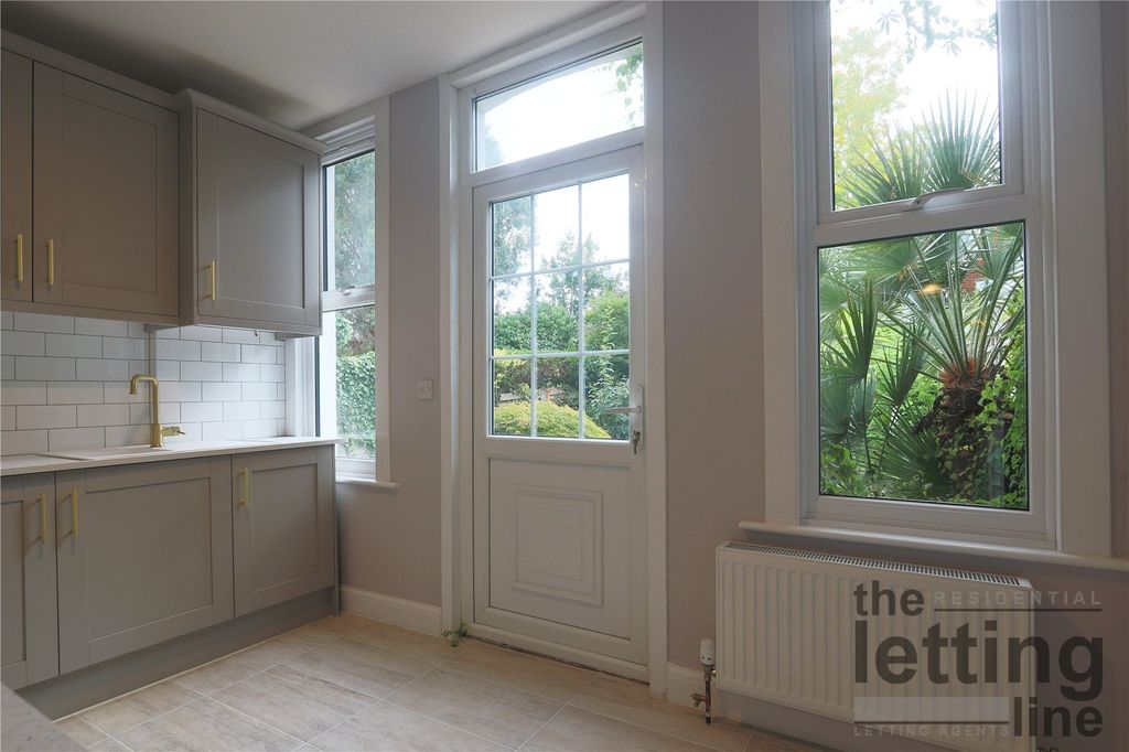 Property photo 2 of 10 Picture No. 26