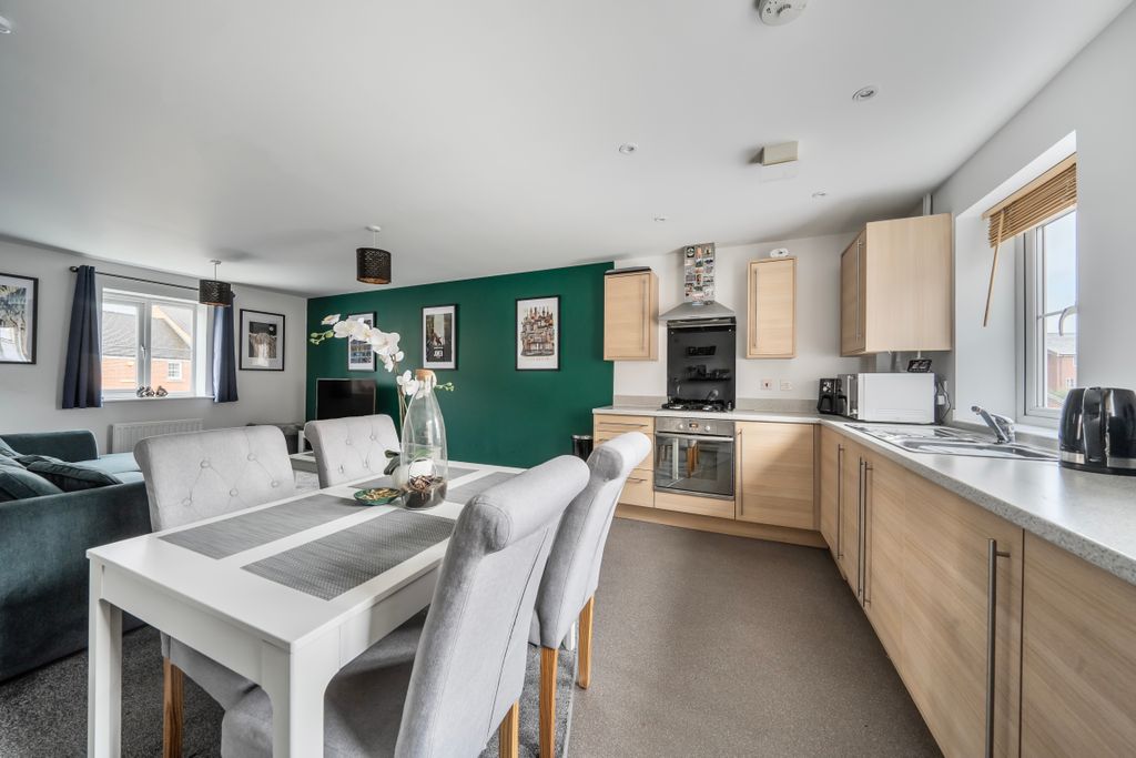 Property photo 1 of 10 14029155697359138ba63