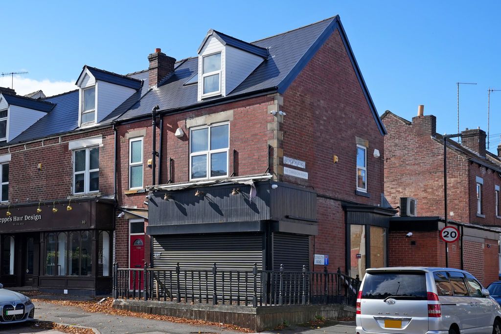 Property photo 1 of 15 External