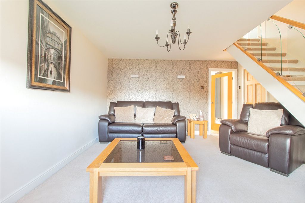 Property photo 2 of 27 Picture No. 03