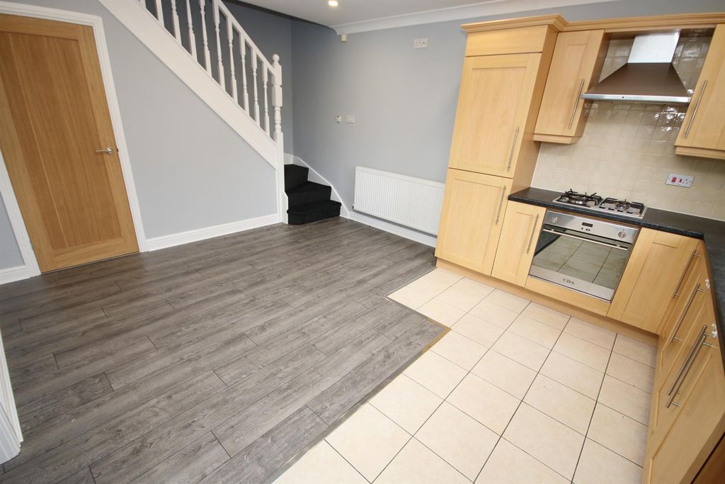 Property photo 3 of 10 Img_8165-2.Jpg