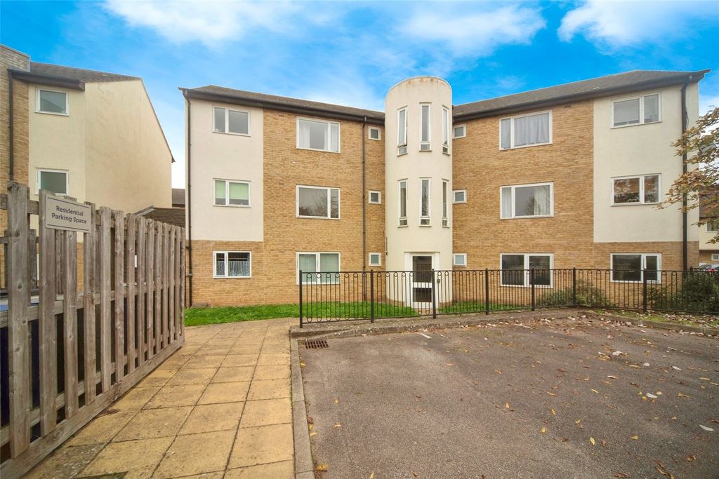 Property photo 3 of 16 Picture No. 03