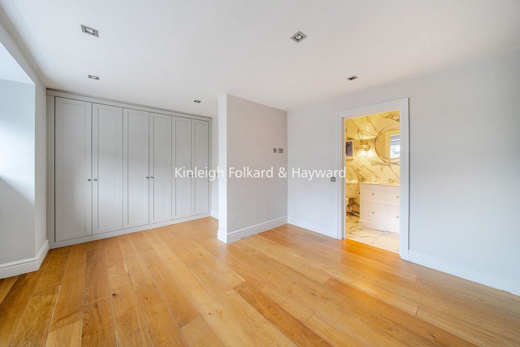 Property photo 3 of 21 Picture No. 03