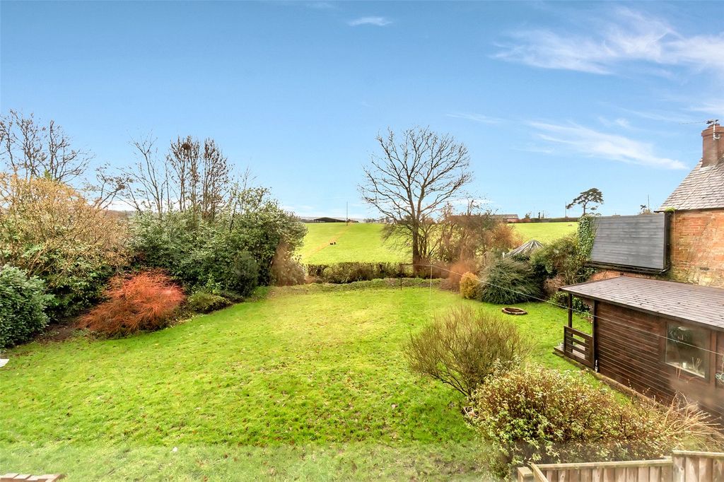 Property photo 2 of 43 Picture No. 03