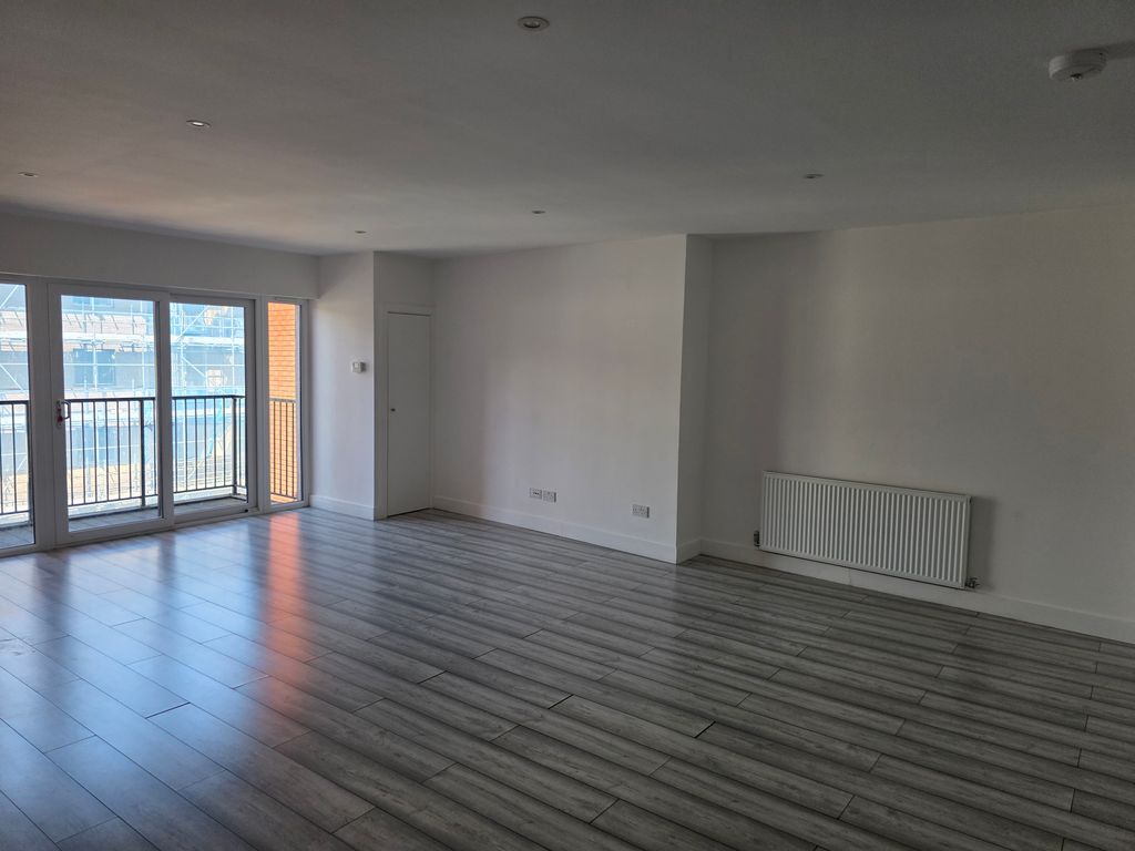 Property photo 1 of 10 Living/Dinning/Kitchen Area