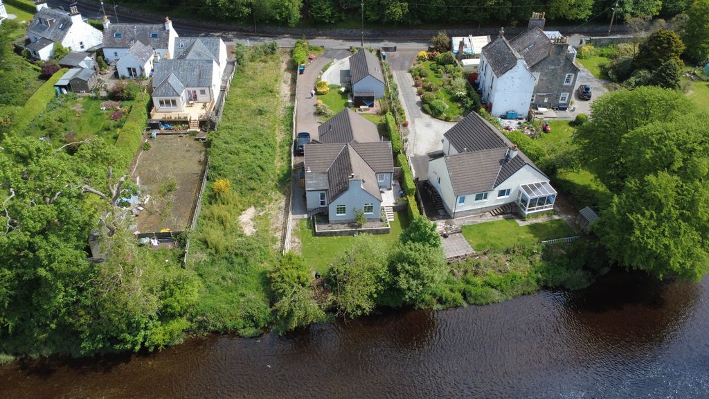 Property photo 1 of 17 Drone