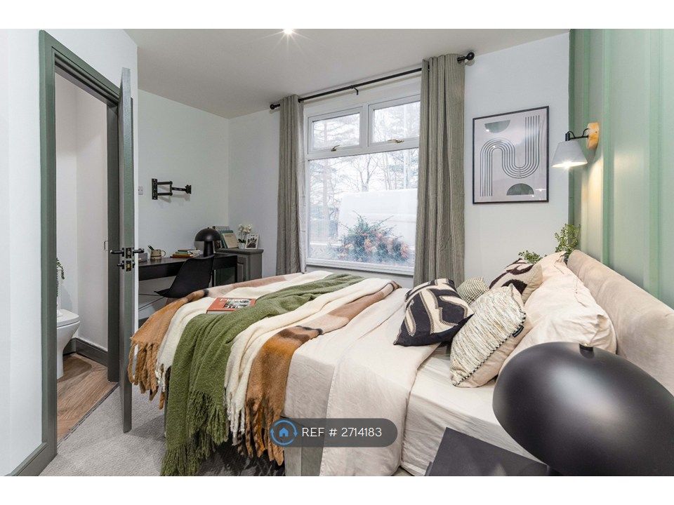 Property photo 1 of 6 Room 1